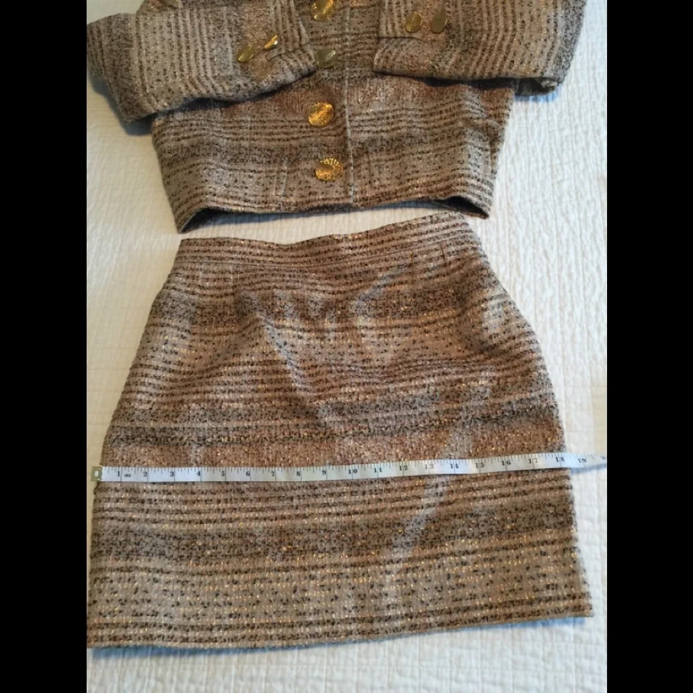 Pristine VTG YSL rive gauche mini skirt suit in earth tones w/bold gold buttons - Picture 12 of 16